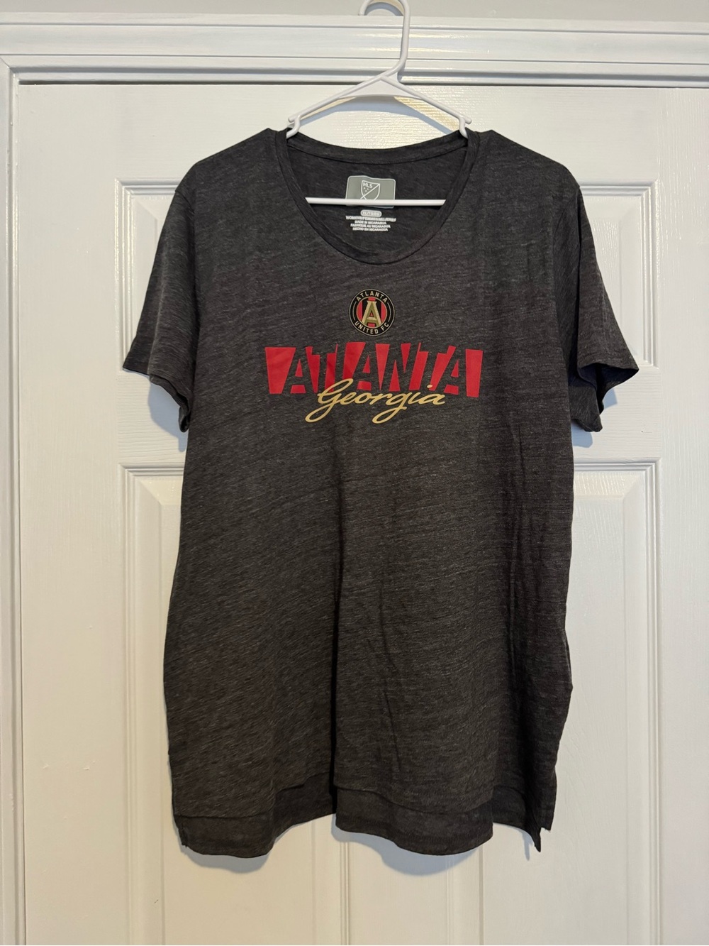 Women’s Atlanta United Graphic Tee (NEW)